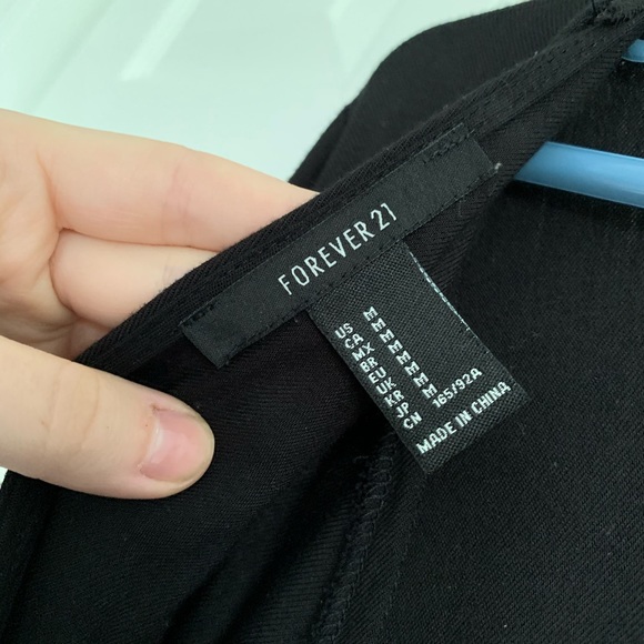 FOREVER 21 BLACK ROMPER - Picture 9 of 9
